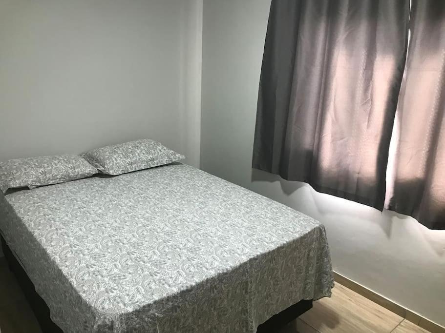 Casa Com 2 Quartos Agradaveis Com Ar Condicionado Foz do Iguaçu Extérieur photo