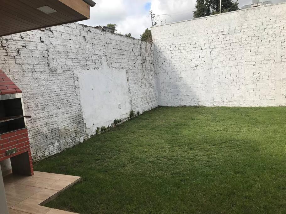 Casa Com 2 Quartos Agradaveis Com Ar Condicionado Foz do Iguaçu Extérieur photo